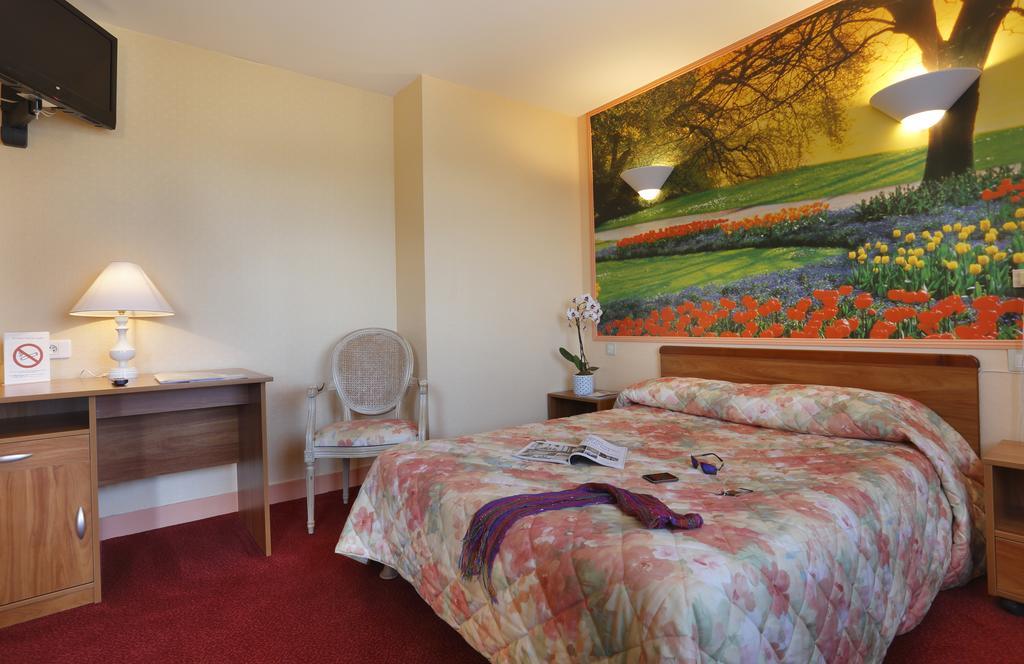 Contact Hotel De France Contres-Beauval-Cheverny Le Controis-en-Sologne Pokoj fotografie